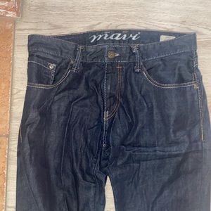 Low rise/ straight leg jeans